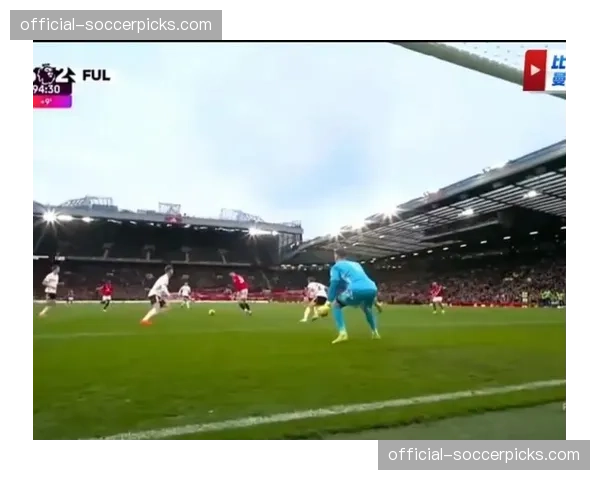 评论：连续两场补时丢分，曼联心理素质与比赛末段战术遭质疑